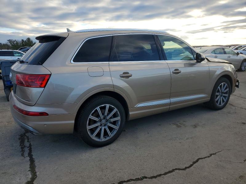Photo 3 from auction – 2019 AUDI Q7 PREMIUM with VIN WA1LAAF79KD046548