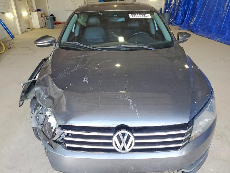 Photo 11 from auction – 2012 VOLKSWAGEN PASSAT with VIN 1VWBH7A30CC022602
