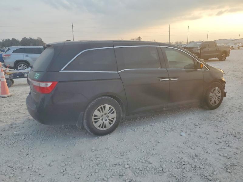 Photo 3 from auction – 2012 HONDA ODYSSEY TO with VIN 5FNRL5H95CB076902