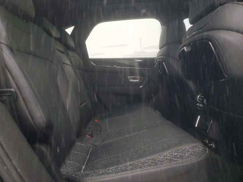Photo 11 from auction – 2017 BENTLEY BENTAYGA with VIN SJAAC2ZV6HC013952