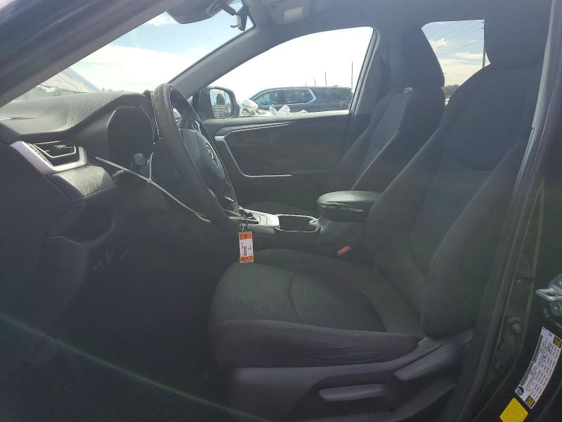 Photo 7 from auction – 2021 TOYOTA RAV4 with VIN 2T3H1RFV3MC090948