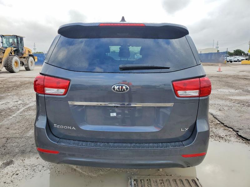 Photo 6 from auction – 2017 KIA SEDONA LX with VIN KNDMB5C17H6225926