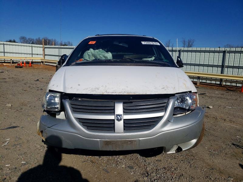 Photo 5 from auction – 2003 DODGE GRAND CARA with VIN 2D4GP443X3R351386