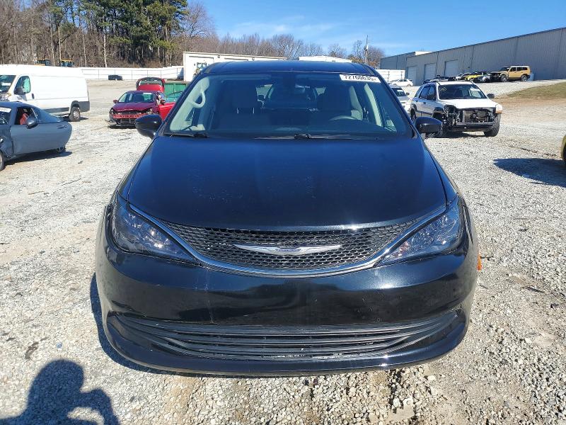 Photo 5 from auction – 2017 CHRYSLER PACIFICA T with VIN 2C4RC1DG5HR676778