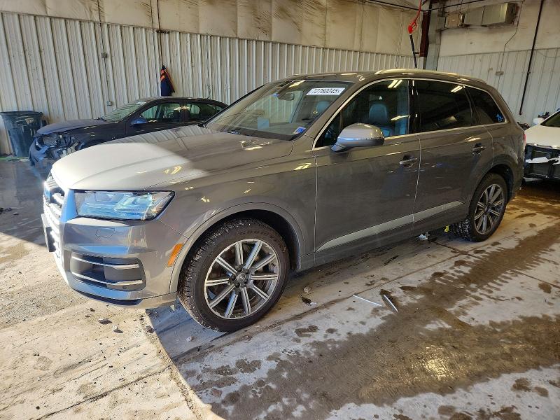 AUDI Q7 PREMIUM 2017 with VIN WA1LAAF7XHD029928 - Photo from auction
