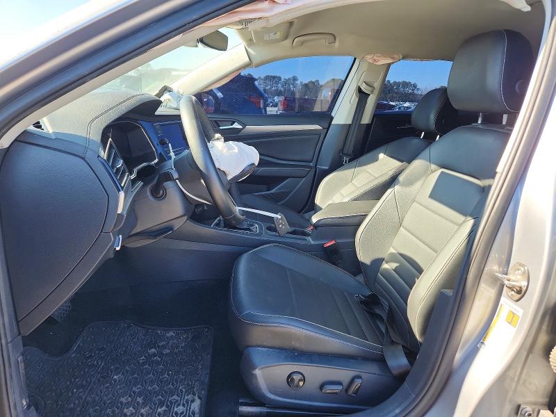 Photo 7 from auction – 2024 VOLKSWAGEN JETTA with VIN 3VWEM7BU8RM006574