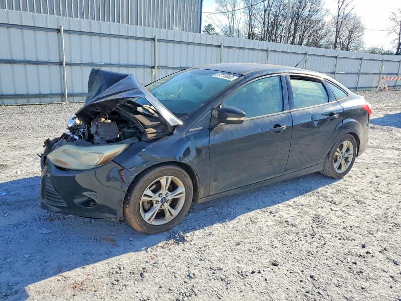 FORD FOCUS SE 2014 with VIN 1FADP3F28EL425968 - Photo from auction
