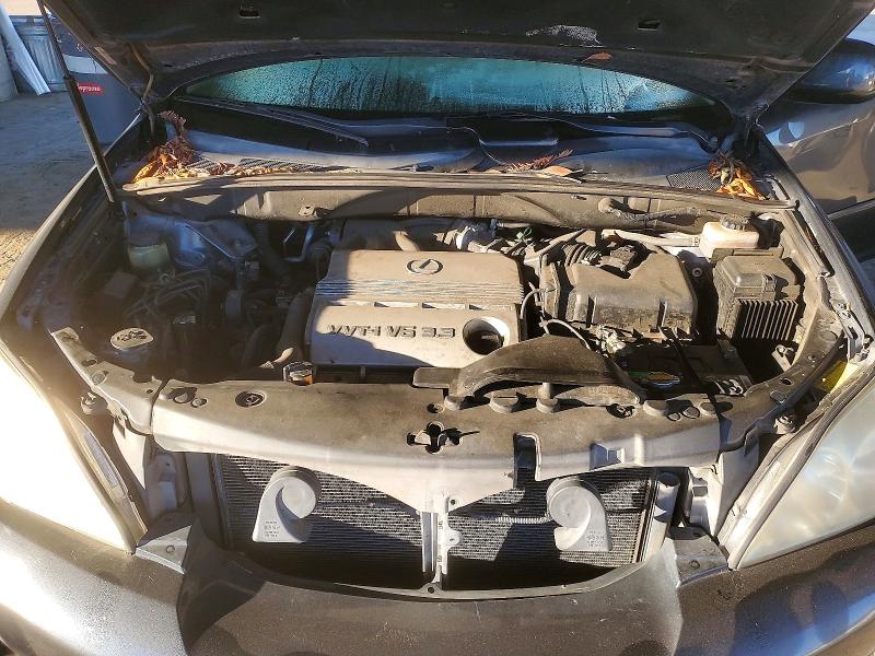 Photo 11 from auction – 2004 LEXUS RX 330 with VIN JTJGA31U440009379