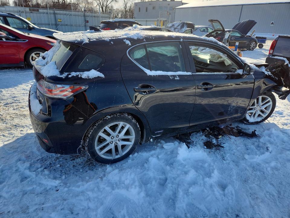 Photo 3 from auction – 2015 LEXUS CT with VIN JTHKD5BH7F2224150