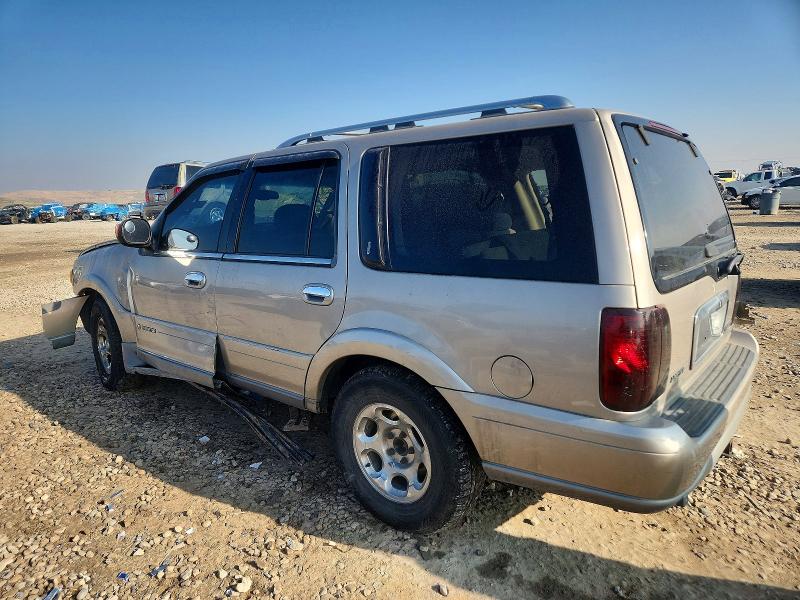 Photo 2 from auction – 2001 LINCOLN NAVIGATOR with VIN 5LMFU28R21LJ26060