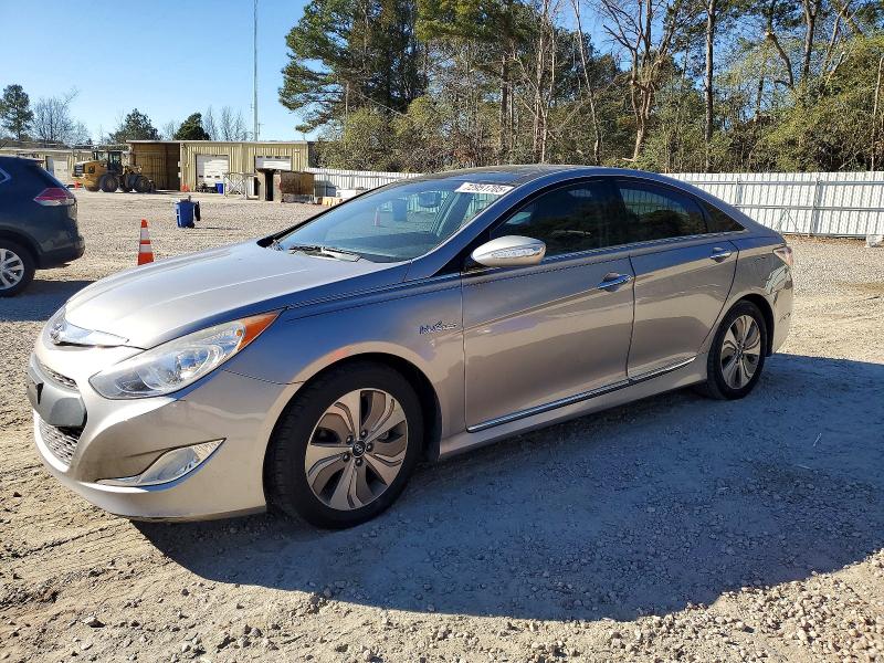 HYUNDAI SONATA HYB 2014 with VIN KMHEC4A48EA105016 - Photo from auction