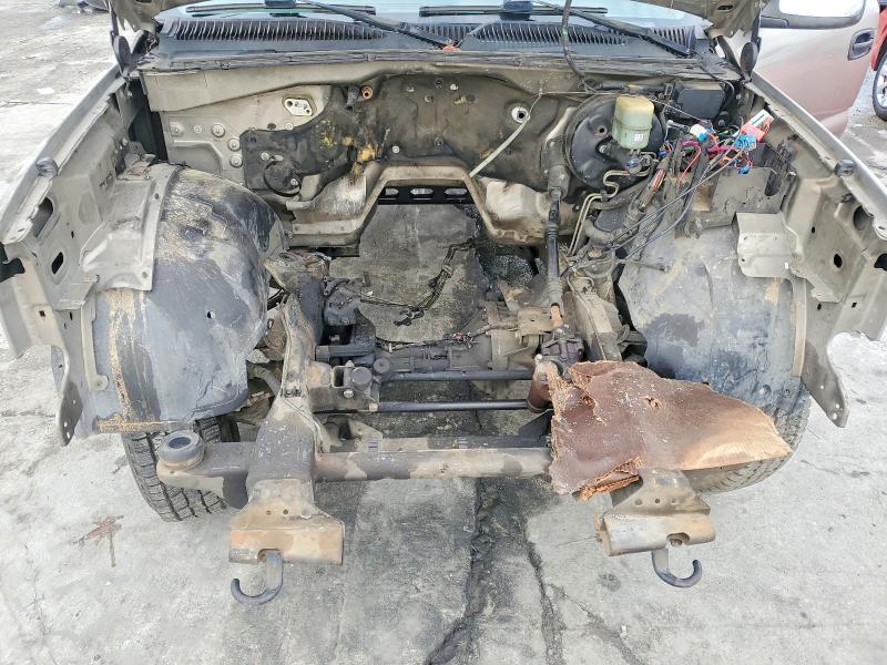 Photo 11 from auction – 2002 CHEVROLET SILVERADO with VIN 1GCEK19T12E181294
