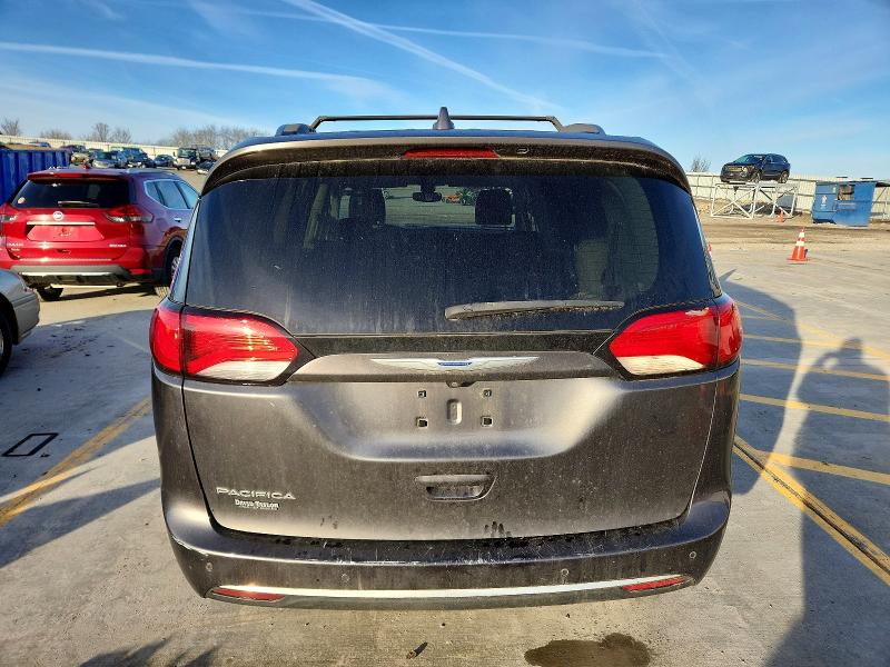 Photo 6 from auction – 2018 CHRYSLER PACIFICA with VIN 2C4RC1BG7JR252933