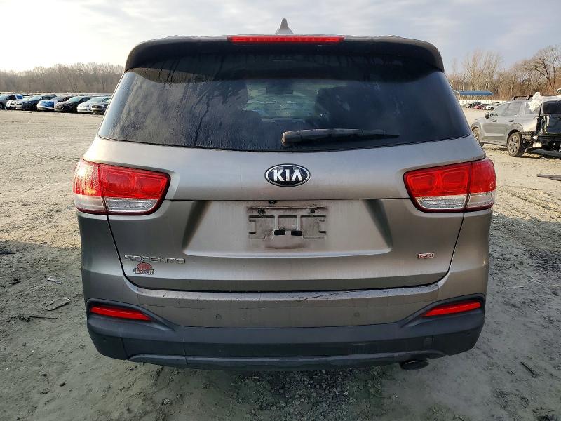 Photo 6 from auction – 2016 KIA SORENTO with VIN 5XYPG4A36GG068933