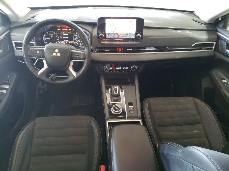 Photo 8 from auction – 2024 MITSUBISHI OUTLANDER with VIN JA4J4VA81RZ049933