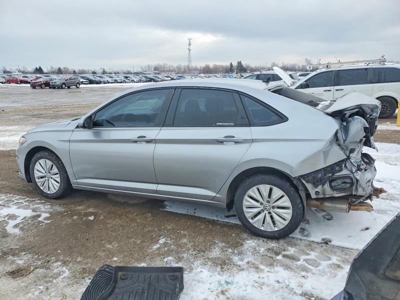 Photo 2 from auction – 2019 VOLKSWAGEN JETTA with VIN 3VWC57BUXKM190829