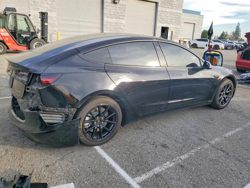 Photo 3 from auction – 2022 TESLA 3 with VIN 5YJ3E1EB2NF241968