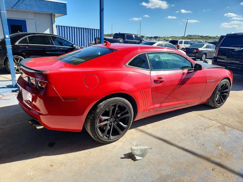 Photo 3 from auction – 2013 CHEVROLET CAMARO 2SS with VIN 2G1FT1EW3D9162892