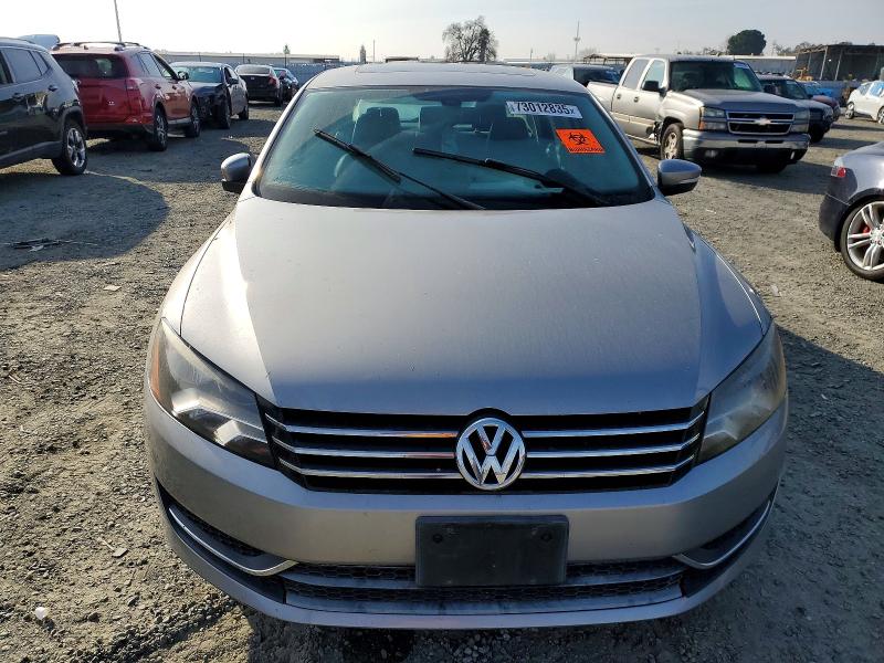 Photo 5 from auction – 2013 VOLKSWAGEN PASSAT with VIN 1VWBP7A30DC021101