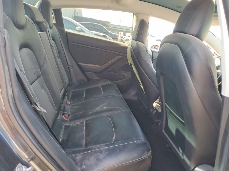 Photo 10 from auction – 2019 TESLA MODEL 3 with VIN 5YJ3E1EB5KF386871