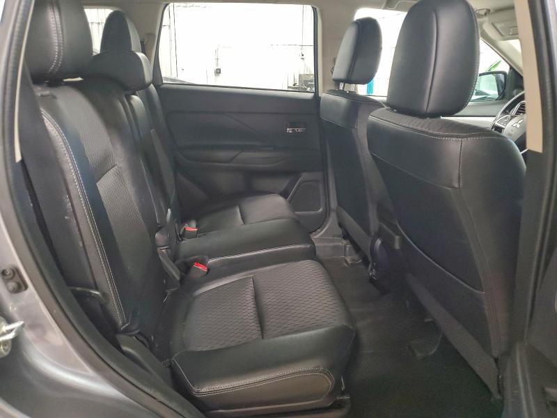 Photo 10 from auction – 2015 MITSUBISHI OUTLANDER with VIN JA4AZ3A30FZ006268