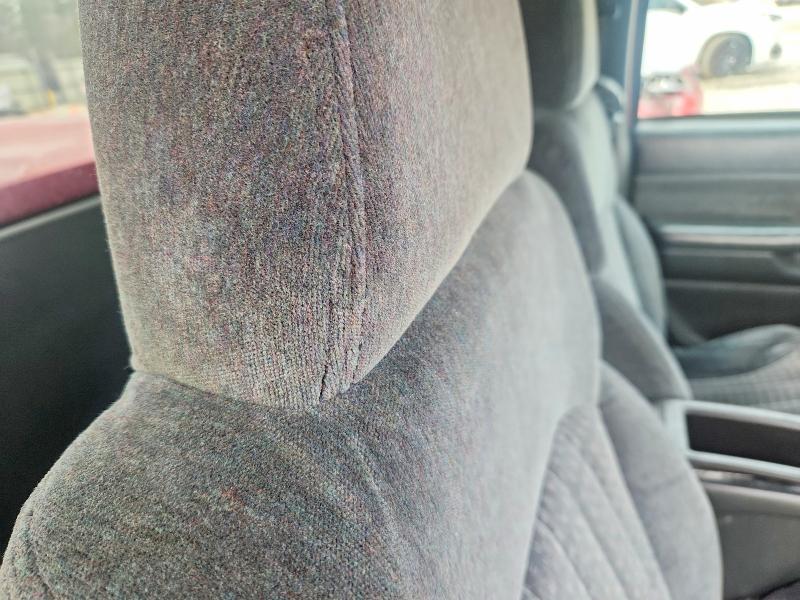 Photo 10 from auction – 2000 CHEVROLET S TRUCK S1 with VIN 1GCCS19W7Y8216686