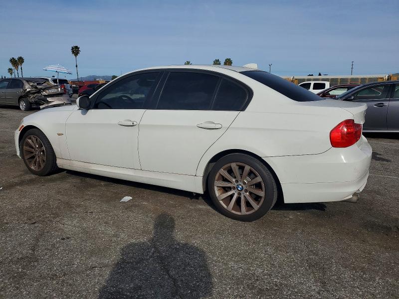 Photo 2 from auction – 2011 BMW 328 I SULE with VIN WBAPH5C55BA445131