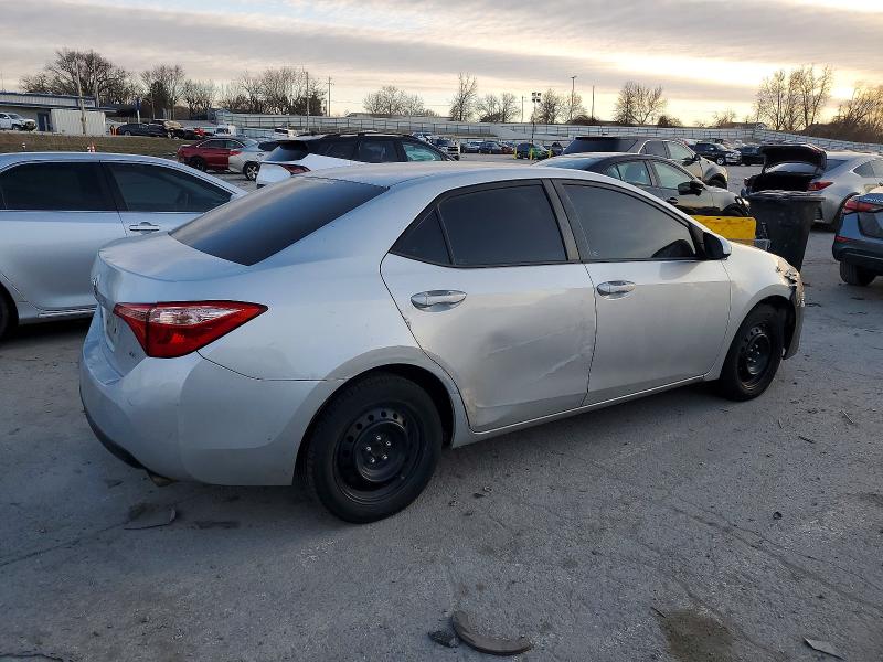 Photo 3 from auction – 2017 TOYOTA COROLLA L with VIN 5YFBURHE8HP714803