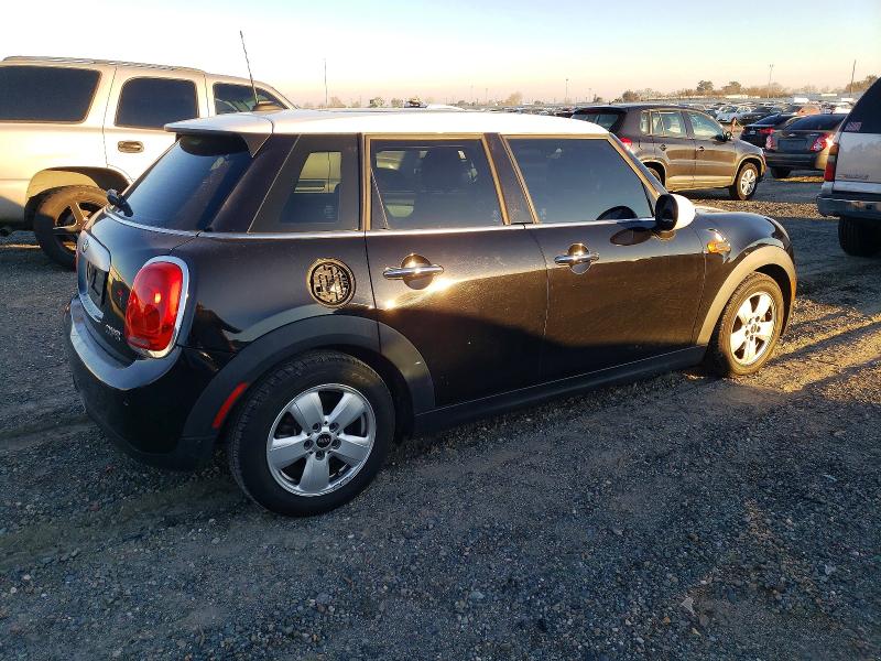 Photo 3 from auction – 2015 MINI COOPER with VIN WMWXS5C51FT831900