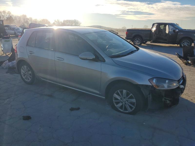 Photo 4 from auction – 2017 VOLKSWAGEN GOLF with VIN 3VW217AU0HM037040