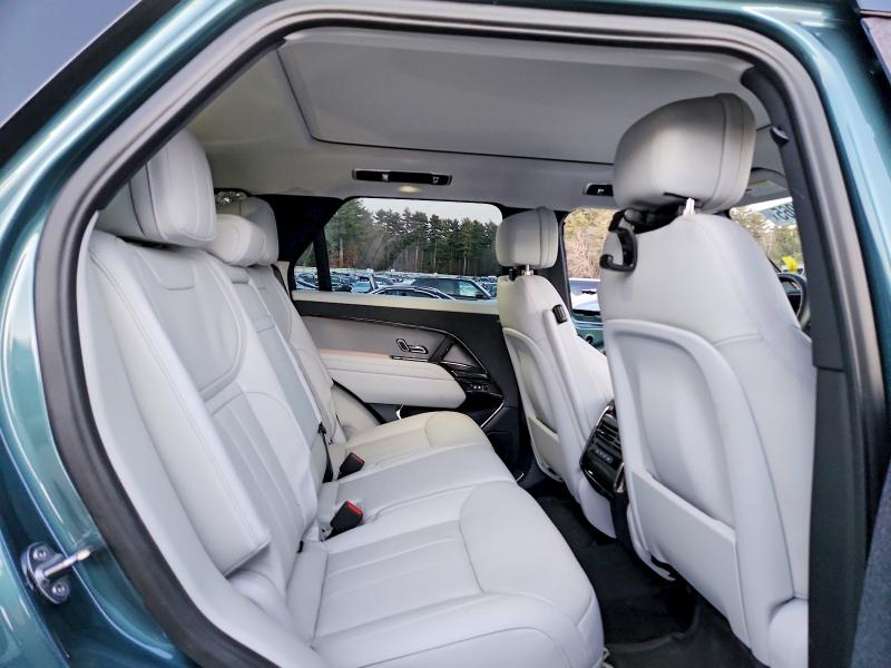 Photo 11 from auction – 2024 LAND ROVER RANGE ROVE with VIN SAL1P9EU6RA418773