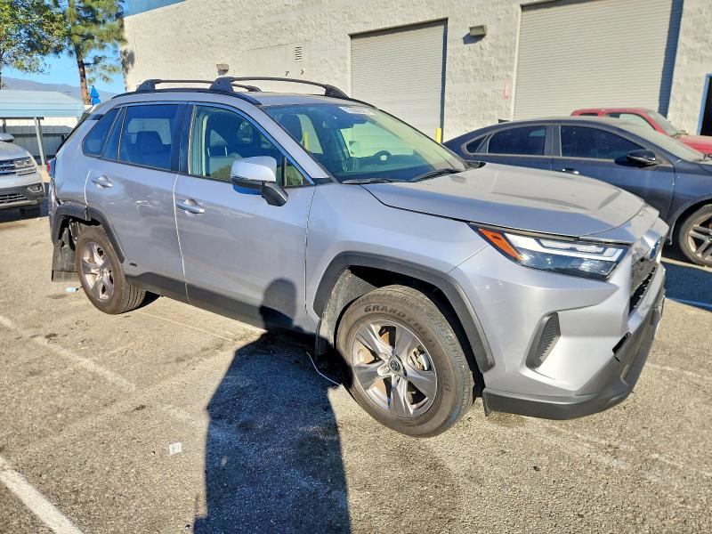 Photo 4 from auction – 2024 TOYOTA RAV4 XLE with VIN JTMRWRFV7RD252475