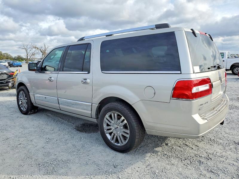 Photo 2 from auction – 2007 LINCOLN NAVIGATOR with VIN 5LMFL27577LJ09734