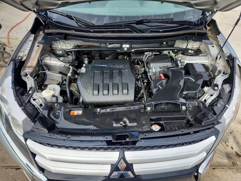 Photo 12 from auction – 2018 MITSUBISHI ECLIPSE CR with VIN JA4AT3AA6JZ064166