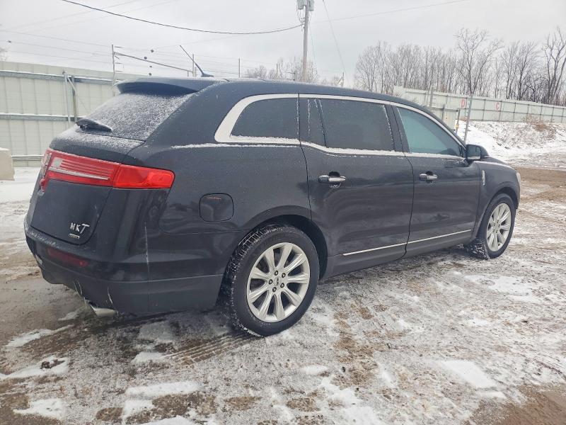 Photo 3 from auction – 2016 LINCOLN MKT with VIN 2LMHJ5AT3GBL02221