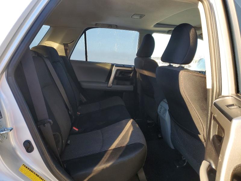 Photo 11 from auction – 2010 TOYOTA 4RUNNER SR with VIN JTEBU5JR0A5008784