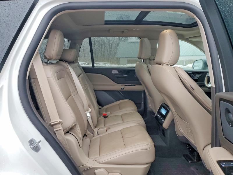 Photo 11 from auction – 2023 LINCOLN AVIATOR RE with VIN 5LM5J7XC4PGL29743