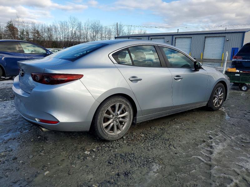 Photo 3 from auction – 2019 MAZDA 3 with VIN 3MZBPABL1KM113258