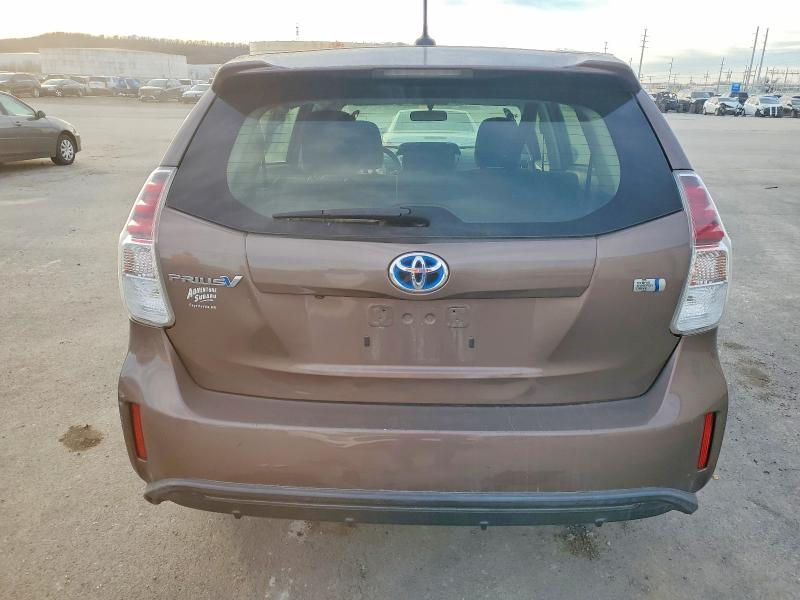 Photo 6 from auction – 2015 TOYOTA PRIUS V with VIN JTDZN3EU8FJ022045