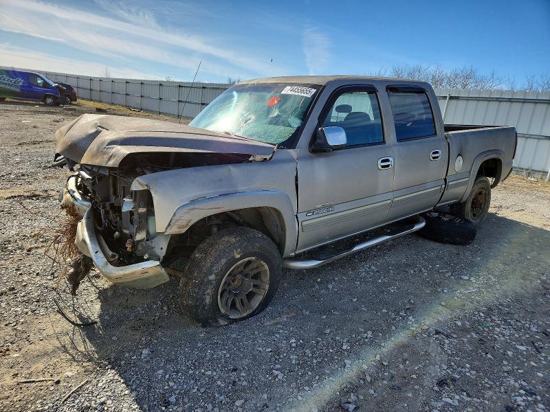 CHEVROLET SILVERADO 2001 with VIN 1GCHC23G81F205062 - Photo from auction