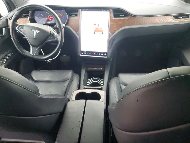 Photo 8 from auction – 2020 TESLA MODEL X with VIN 5YJXCDE29LF230942