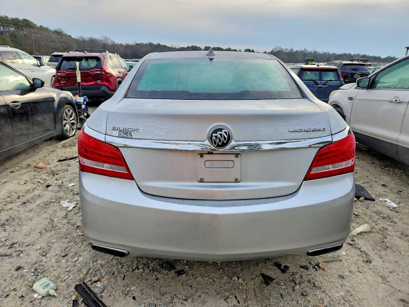 Photo 6 from auction – 2016 BUICK LACROSSE with VIN 1G4GA5G33GF230708