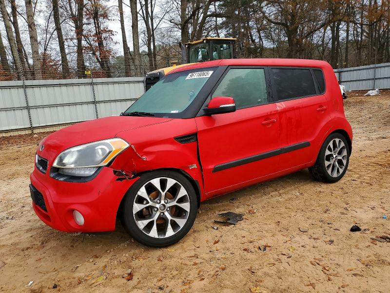 KIA SOUL + 2013 with VIN KNDJT2A69D7555018 - Photo from auction