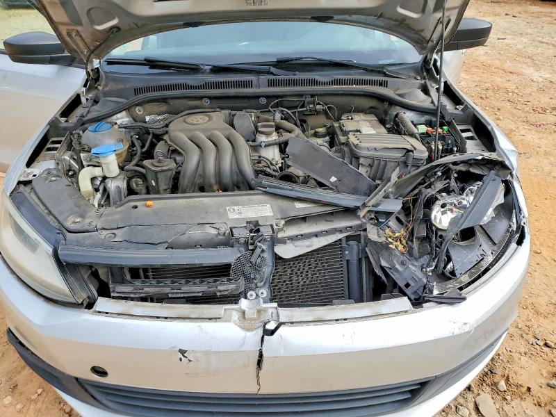 Photo 11 from auction – 2013 VOLKSWAGEN JETTA BASE with VIN 3VW2K7AJ6DM256047