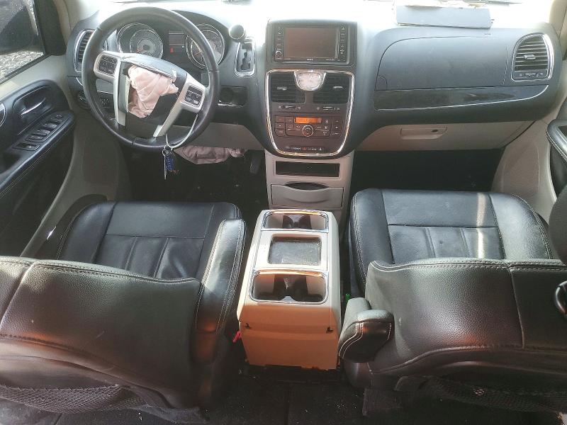 Photo 8 from auction – 2016 CHRYSLER TOWN & COU with VIN 2C4RC1BG7GR297377