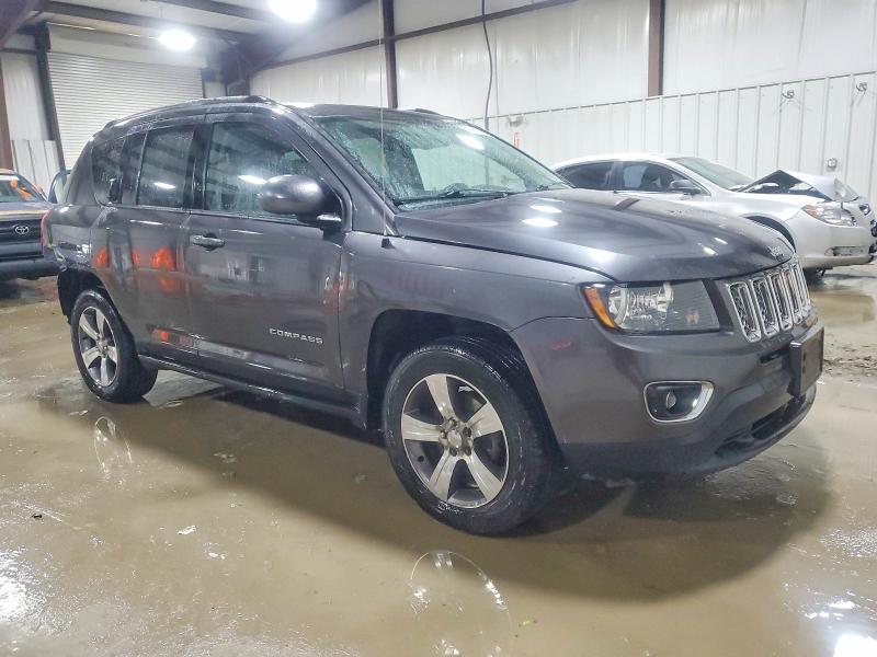 Photo 4 from auction – 2017 JEEP COMPASS LA with VIN 1C4NJDEB1HD111620