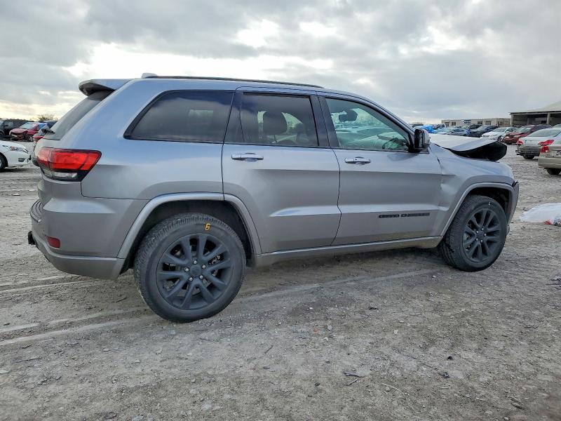 Photo 3 from auction – 2019 JEEP GRAND CHER with VIN 1C4RJFAG2KC838745