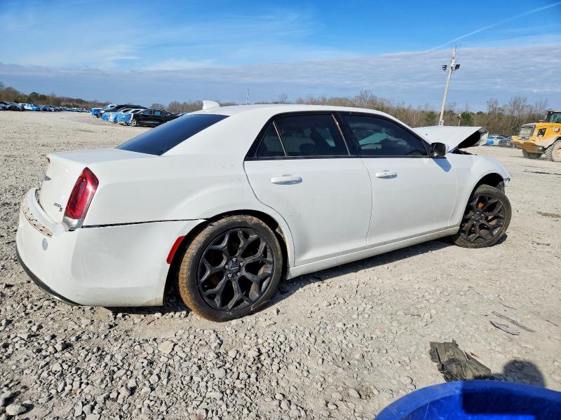 Photo 3 from auction – 2019 CHRYSLER 300 with VIN 2C3CCABG4KH515283