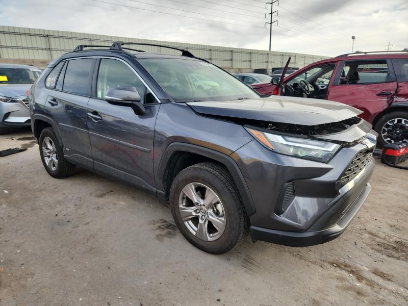 Photo 4 from auction – 2023 TOYOTA RAV4 XLE with VIN JTMRWRFV4PD196296