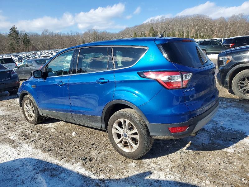 Photo 2 from auction – 2017 FORD ESCAPE SE with VIN 1FMCU9GD5HUD01667